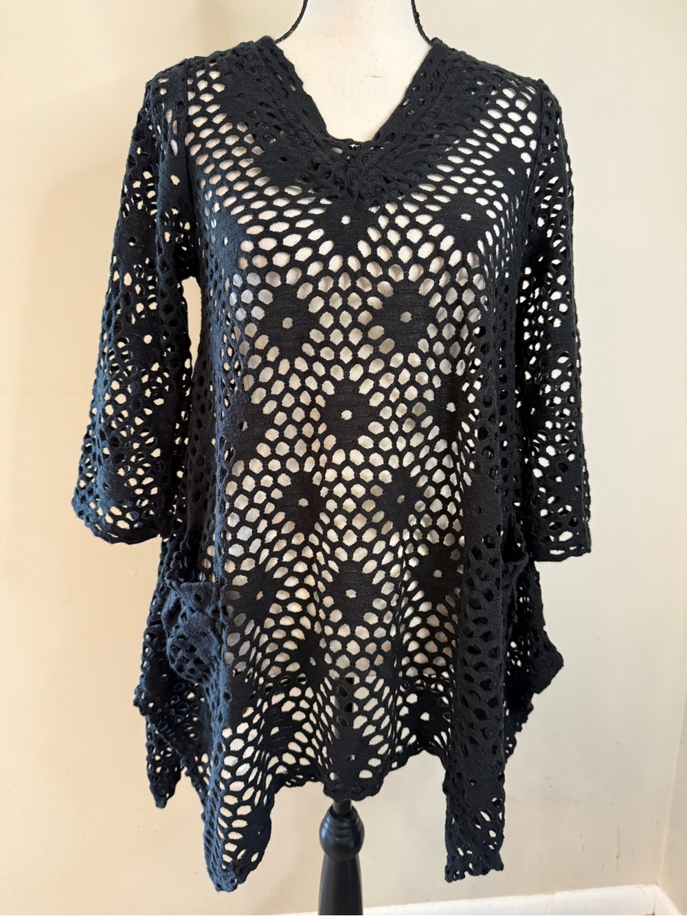 Kaktus black floral honeycomb crochet sheer coverup sweater SM